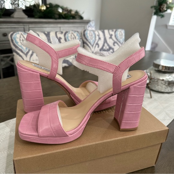 NIB Steve Madden Perseplois Patent Block Heel Pink Size 9.5 - Picture 9 of 10